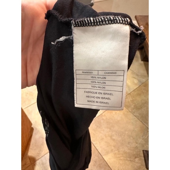 Nike Womens Activewear Top Size L/XL Black V Neck Dri Fit Athletic - Picture 5 of 5